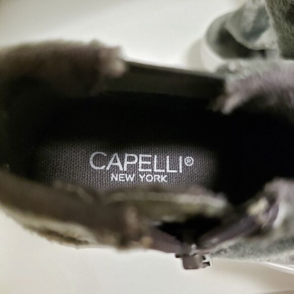 Capelli New York Toddler Fashion Bow Side Zip Sneakers Size 5 - Picture 2 of 9